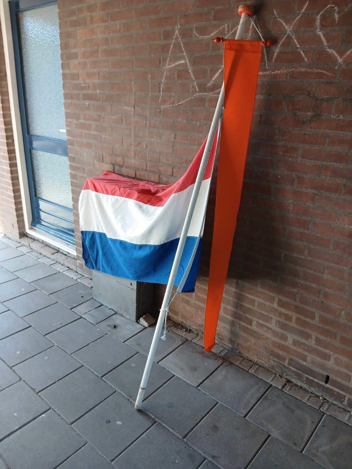 Nederlandse vlag met wimpel en stok, Ophalen, Gebruikt