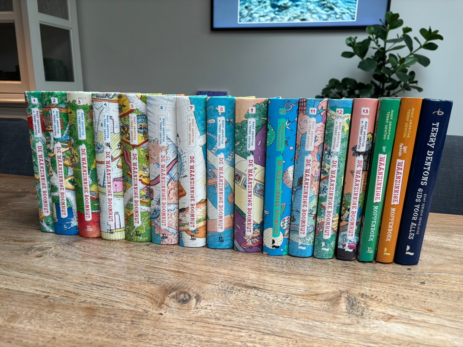 Waanzinnige boomhut reeks 13 delen + moppenboeken, Boeken, Ophalen of Verzenden, Zo goed als nieuw, Kind en Jeugd