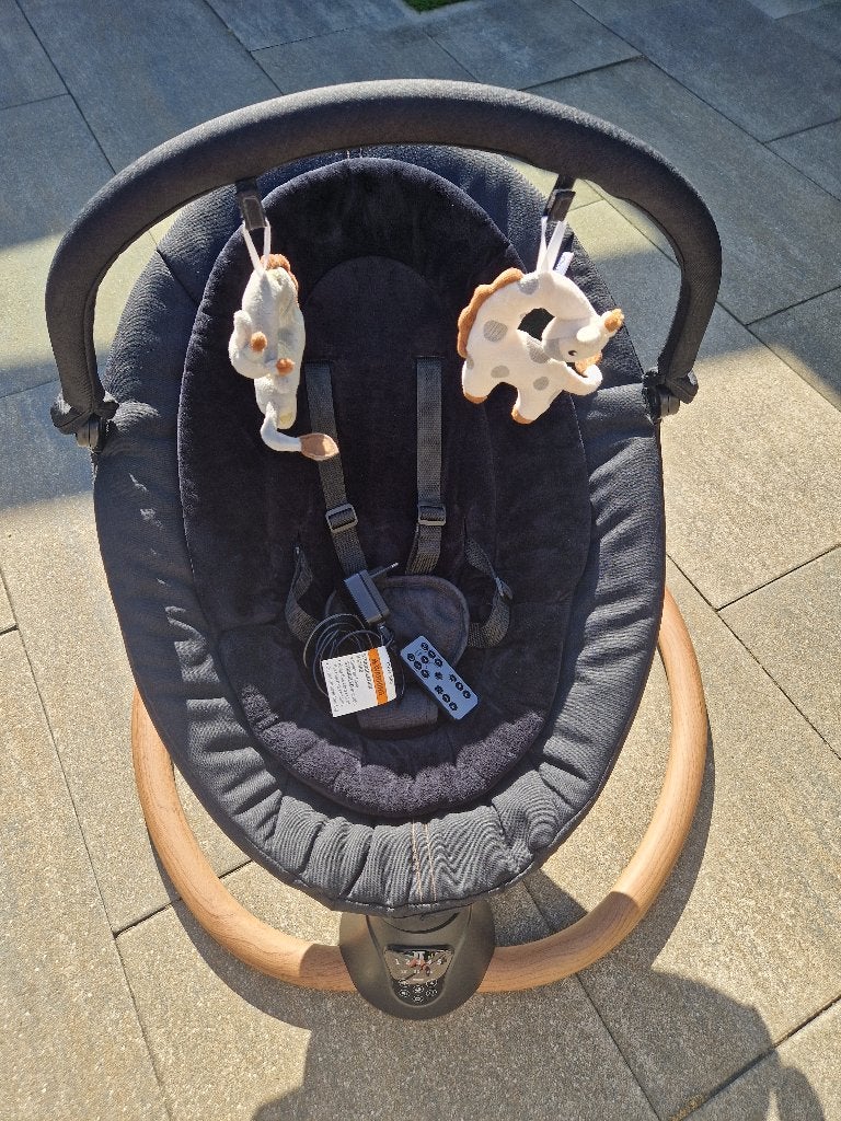 Qute babyschommel Q-Rocker 2.0 Woody Ebony, Ophalen, Zo goed als nieuw, Schommelstoel, Overige merken