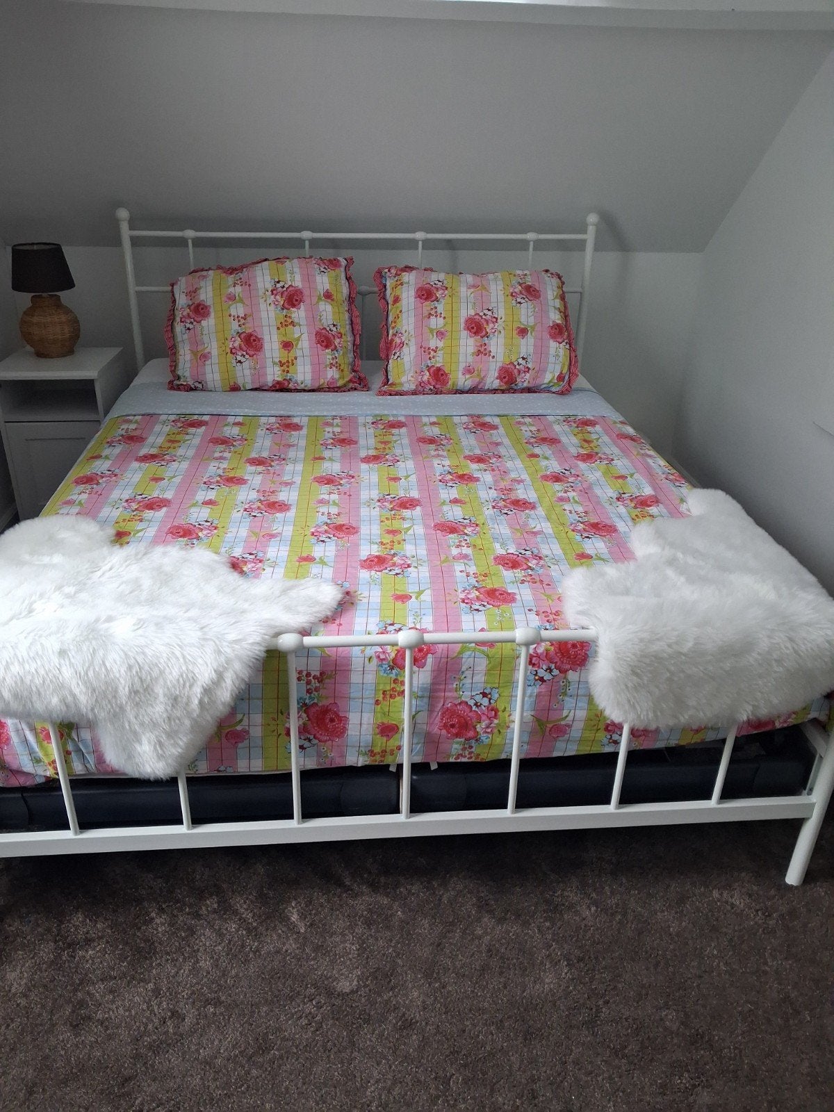 BIEDEN!! Wit metalen tweepersoonsbed met lattenbodem 160/200, Gebruikt, Wit, Tweepersoons, Ophalen of Verzenden