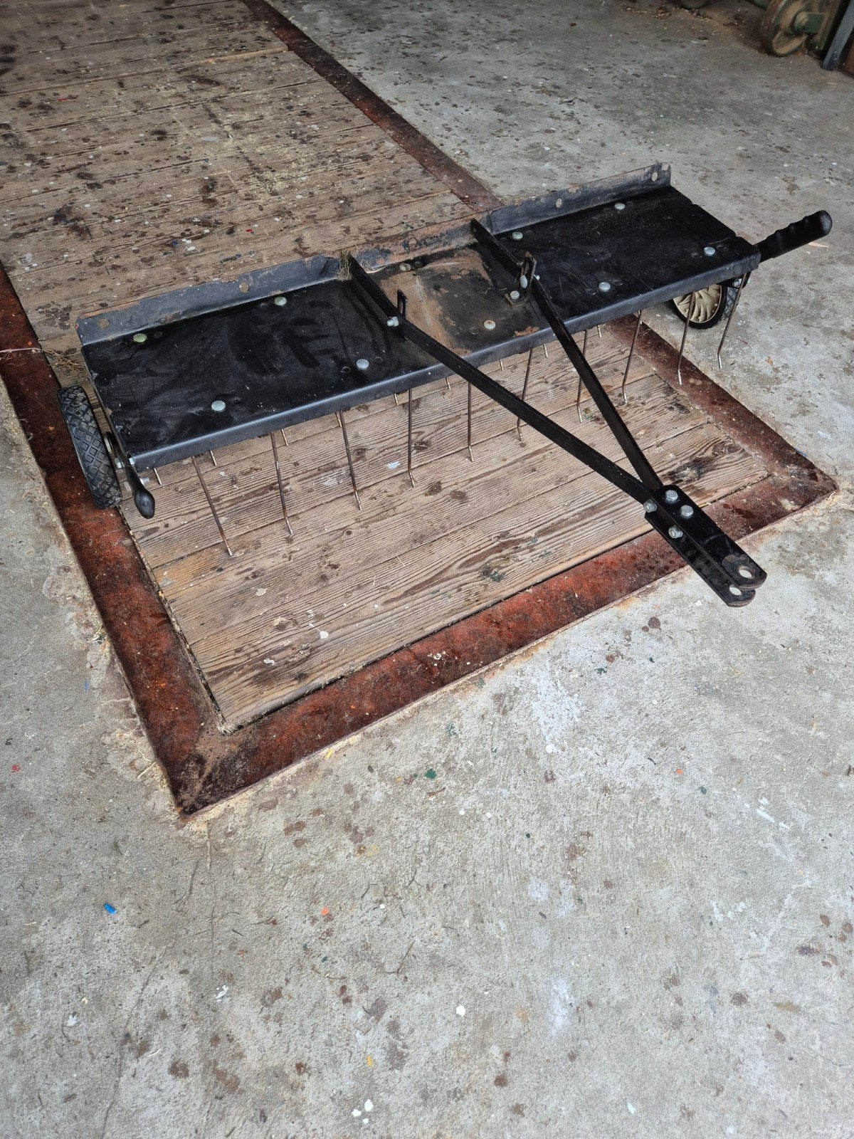 Grasbeluchter / Gazonbeluchter met wielen, Ophalen, Gebruikt