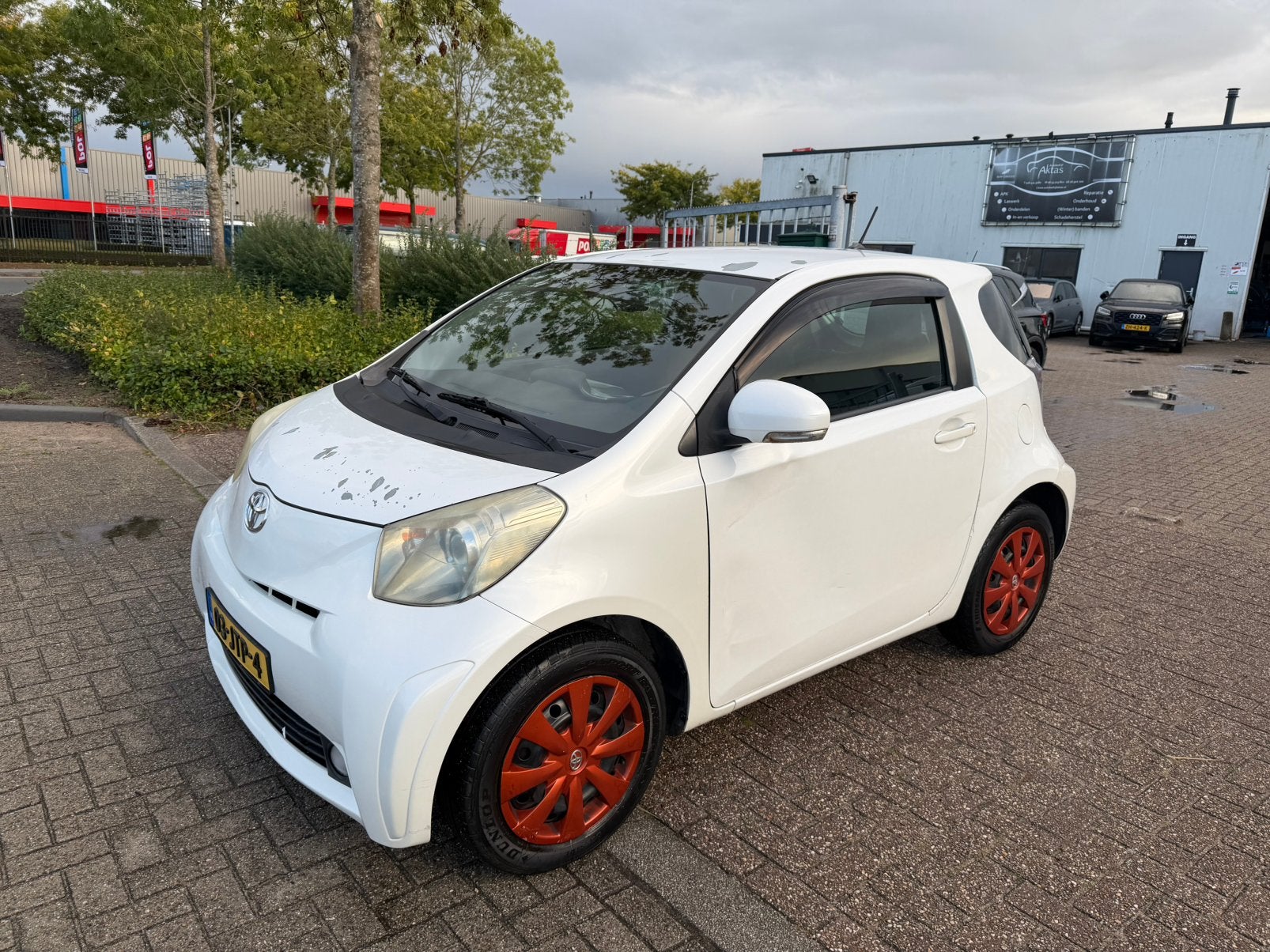 Toyota IQ 1.0 2009 Wit Airco | Keyless | Climate control, Stof, Zwart, 4 stoelen, Origineel Nederlands