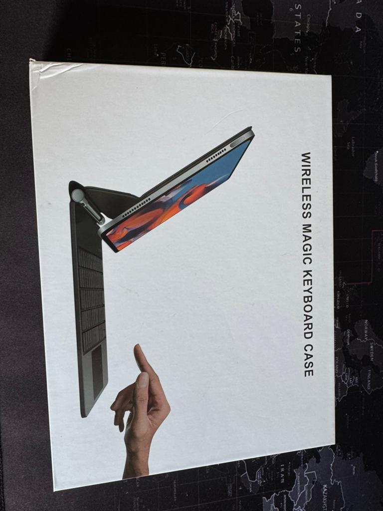 Wireless Magic Keyboard Case voor Ipad Pro, 11 inch, Bescherming voor- en achterkant, Ophalen of Verzenden, Zo goed als nieuw