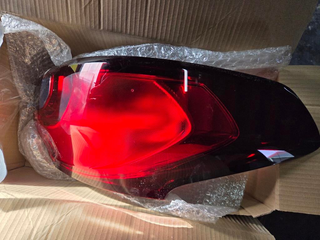 NOS OEM Zafira achterlicht 13386603 / 13278784, Ophalen of Verzenden, Nieuw, Opel