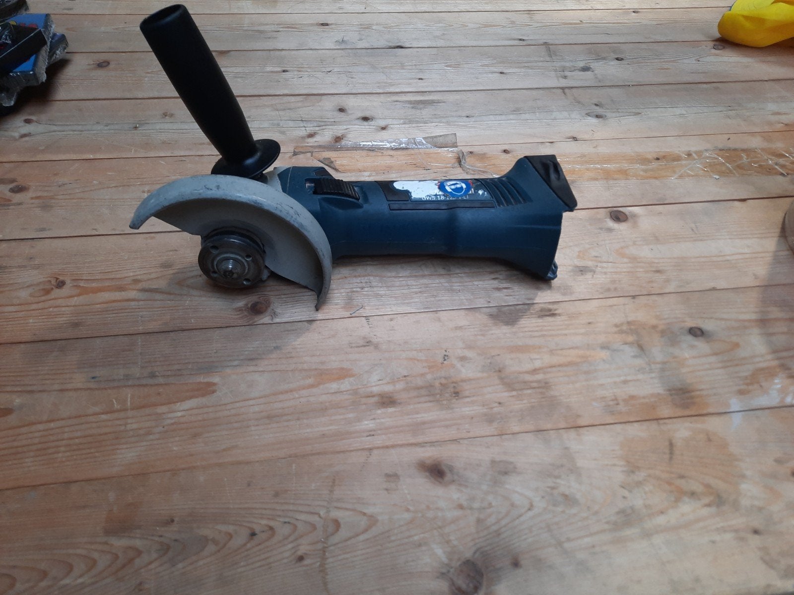bosch prof haakseslijper 18 v gws18 125 V-LI, Ophalen of Verzenden, Gebruikt, Minder dan 700 watt, Haakse handslijpmachine