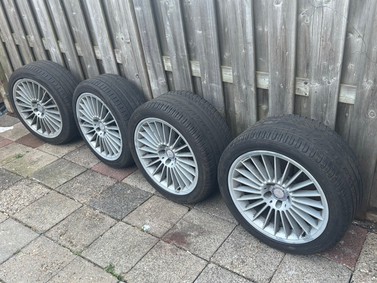 Mercedes-Benz sl55 amg 18 inch velgen met zomerbanden, Ophalen, Gebruikt