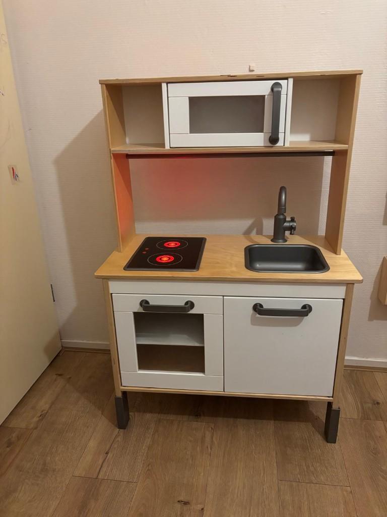 Ikea keuken speelgoed IKEA DUKTIG, Kinderen en Baby's, Speelgoed | Speelkeukens, Gebruikt, Speelkeuken, Ophalen