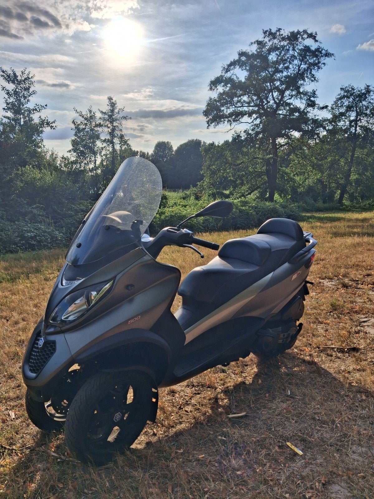 Piaggio MP3 500 2016 - Achterband aan vervanging toe, Ophalen of Verzenden, Gebruikt, Benzine, Overige modellen