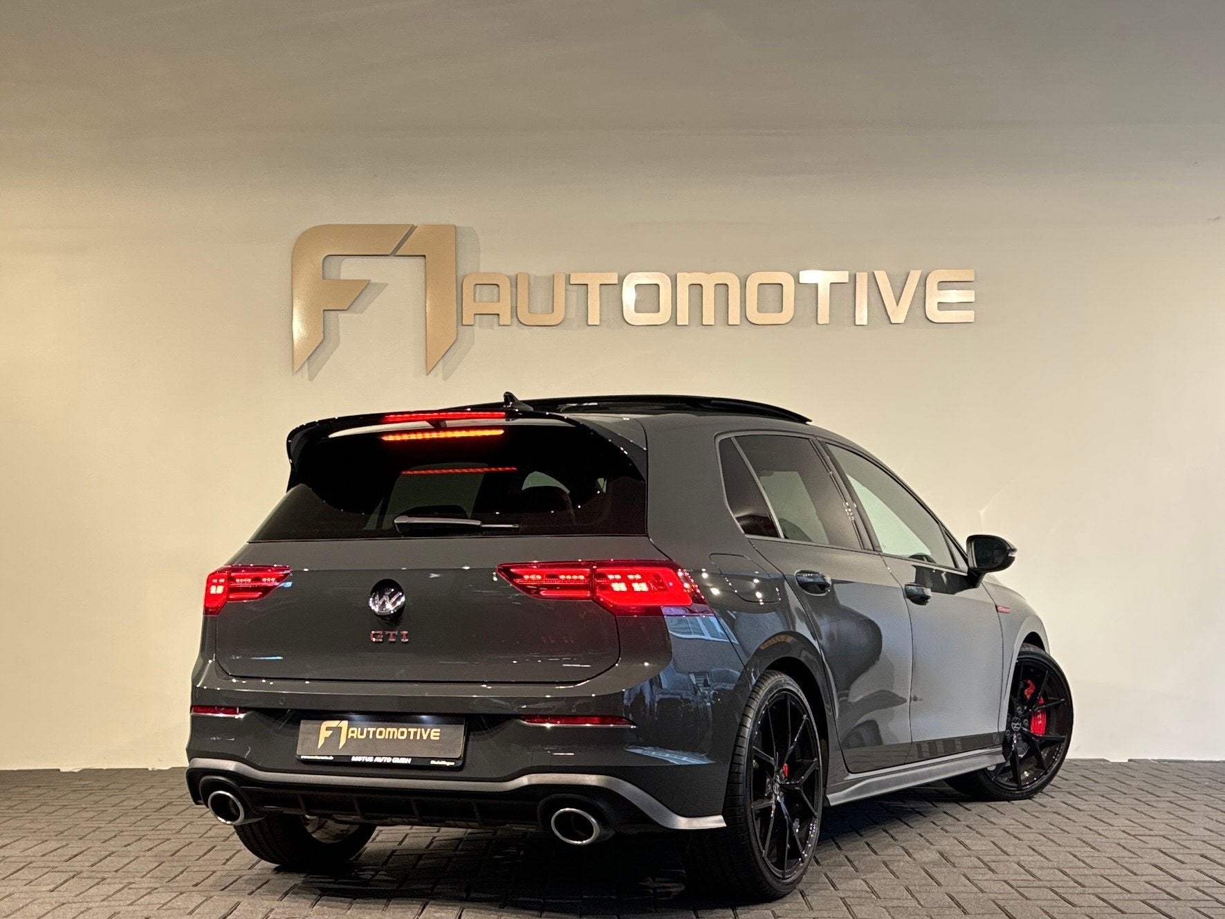 Volkswagen GOLF 2.0 TSI GTI Clubsport Pano|HuD|Memory|IQ|Sfe, Dealer onderhouden, 15 km/l, 4 cilinders, 1984 cc