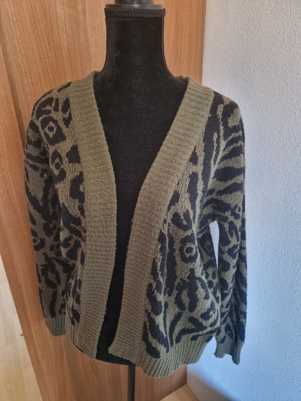 Hema vest met dierenprint - Maat M, Maat 38/40 (M), Ophalen of Verzenden, Gedragen, Hema