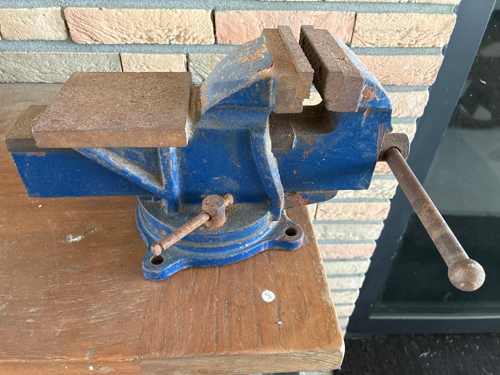 Robuuste Bankschroef, Doe-het-zelf en Verbouw, Gereedschap | Handgereedschap, Gebruikt, Ophalen of Verzenden