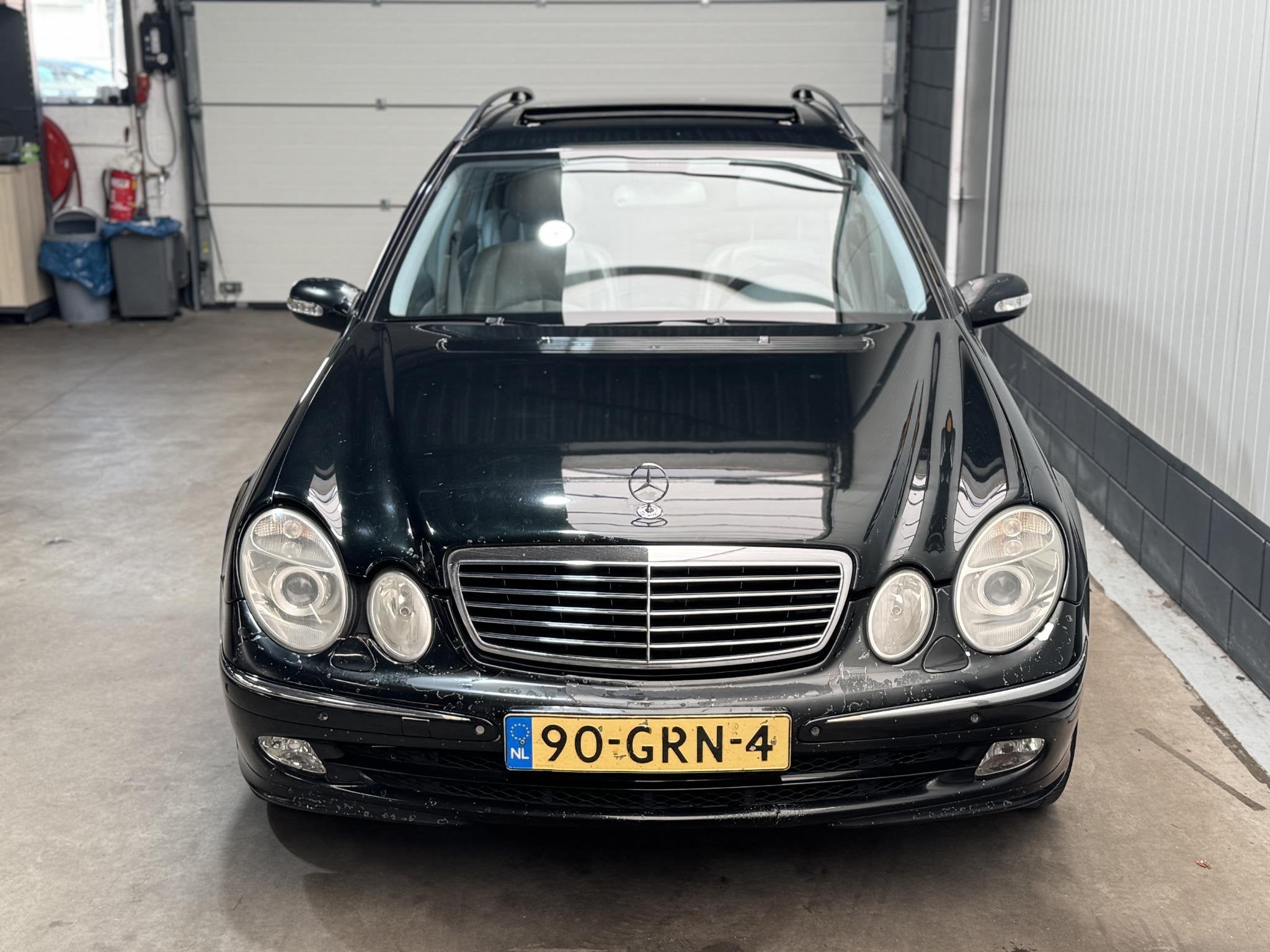 Mercedes-Benz E-klasse Combi 320 Classic, Auto's, Automaat, Gebruikt, Zwart, 3199 cc