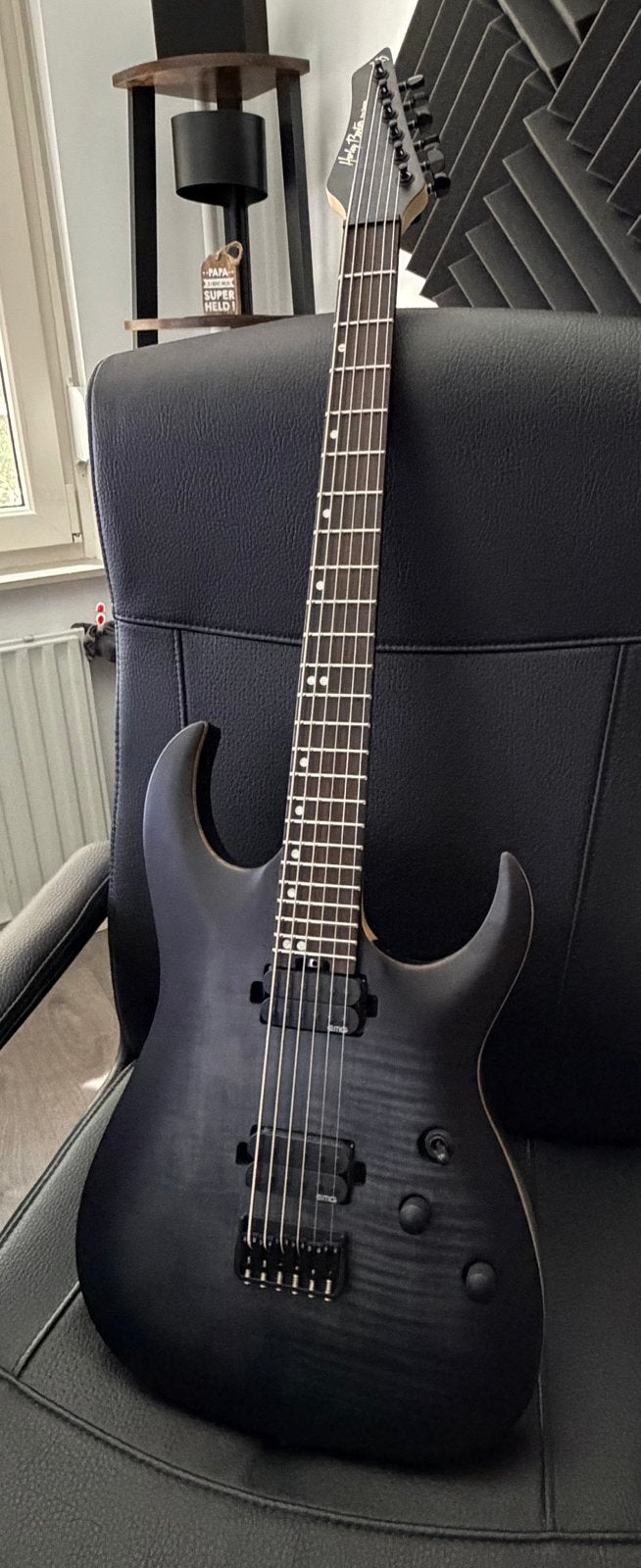 Harley Benton Amarok-Baritone, Ophalen, Zo goed als nieuw