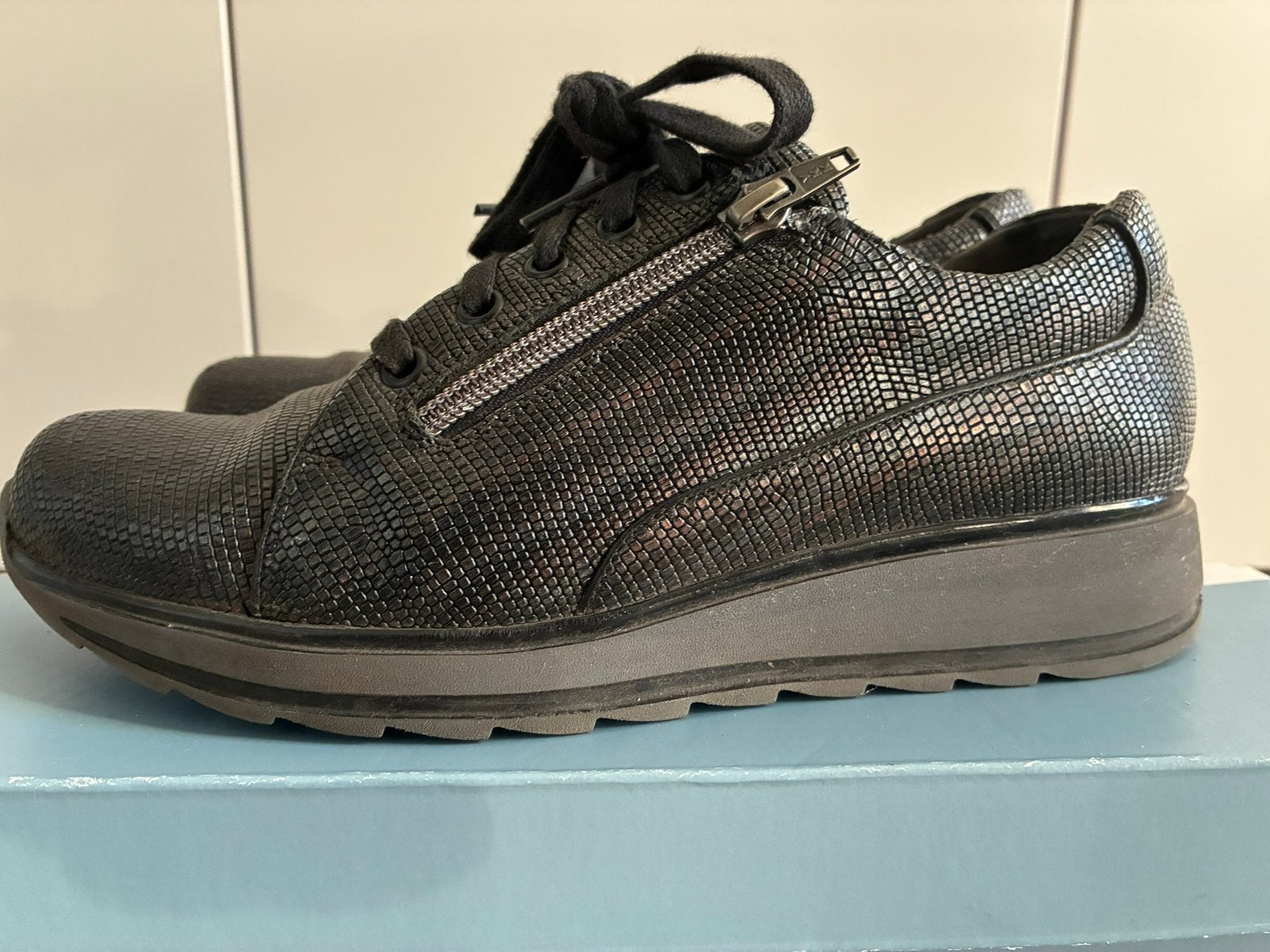 Durea sneakers zwart/bruin, mt 4,5 G = 37,5 G, Kleding | Dames, Schoenen, Ophalen of Verzenden, Zo goed als nieuw, Zwart, Sneakers of Gympen