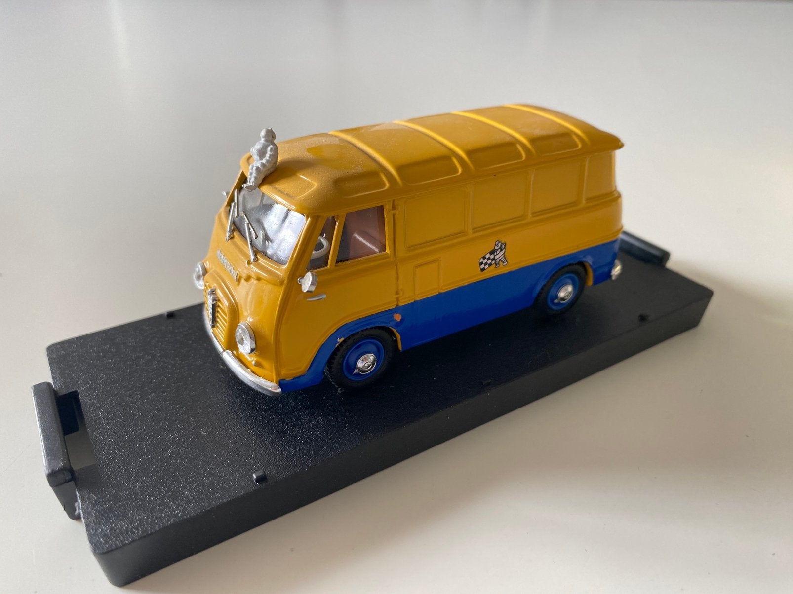 Alfa Romeo 2 OFF 43 Model Schaal 1:43, Verzenden, Gebruikt, Auto, Overige merken