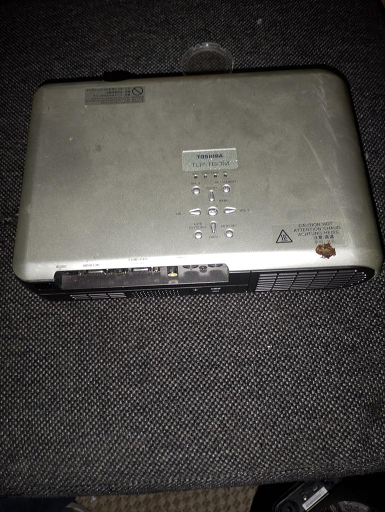 Toshiba TLP-T60M Projector - Gebruikt, Audio, Tv en Foto, Beamers, Ophalen, LCD, Overige resoluties, Gebruikt