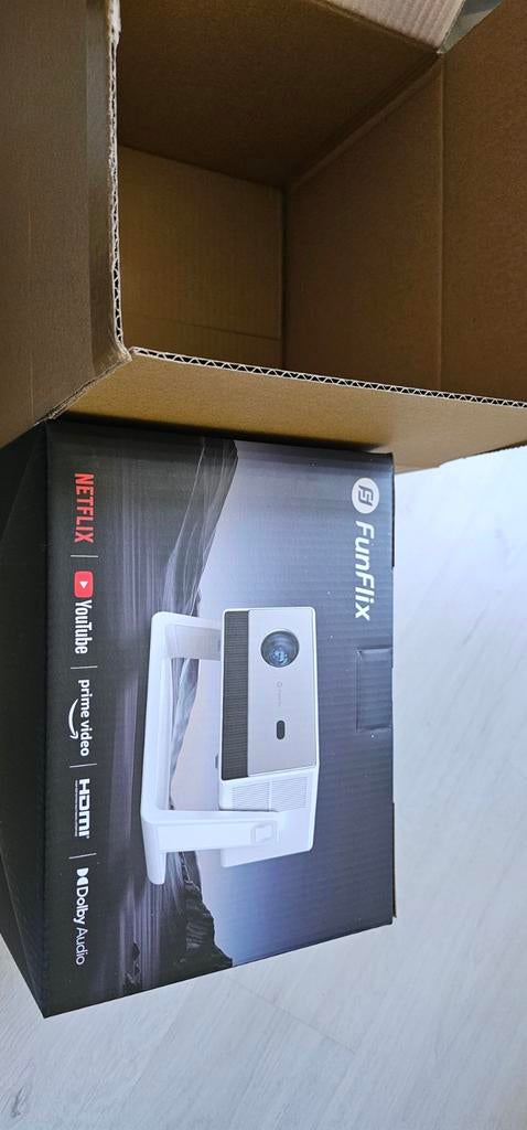 Nieuwe FunFlix Projector Full HD 1080p met 2 jaar garantie, FunFlix, LED, Nieuw, Ophalen of Verzenden