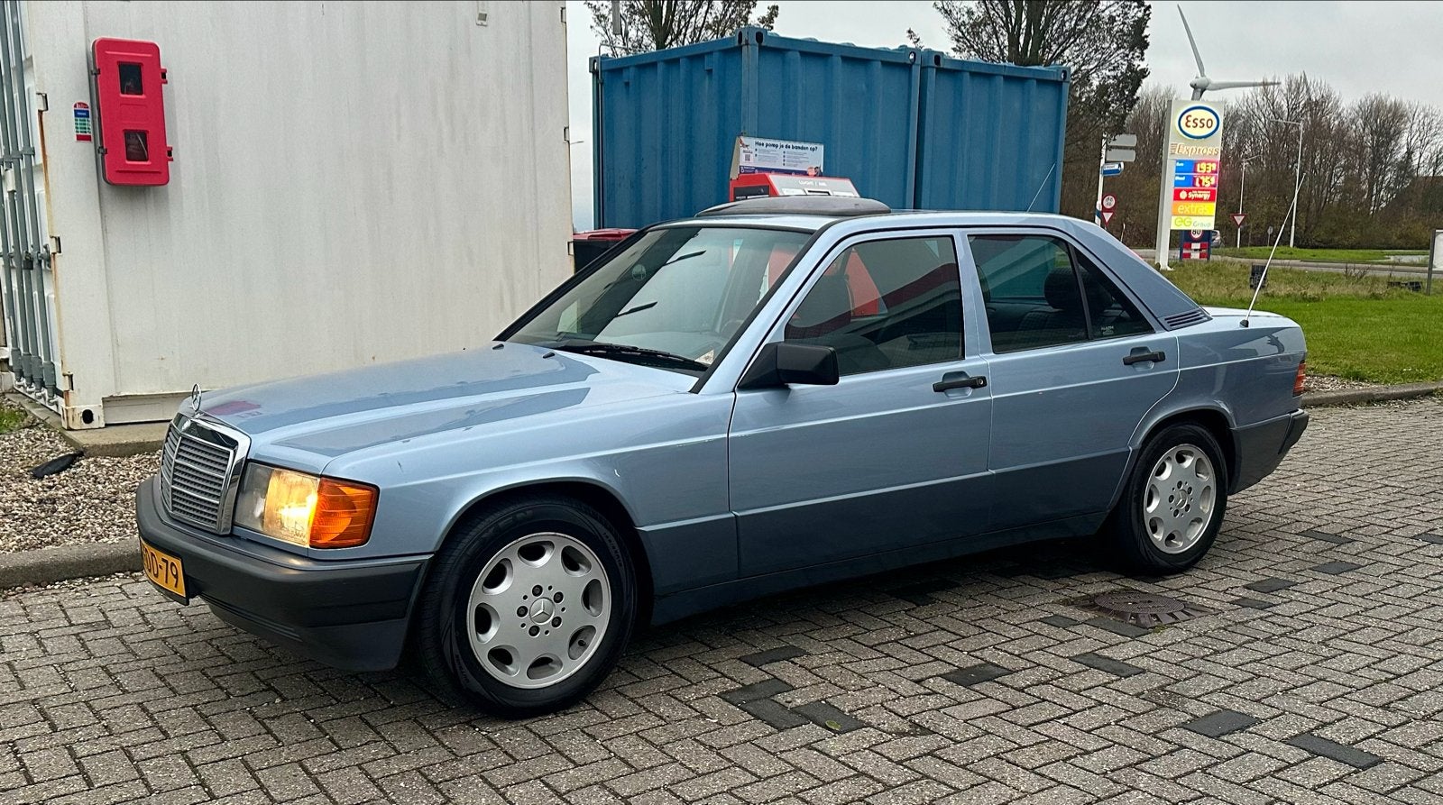Mercedes-Benz 190-Serie sportline 1.8 E AUT U9 1993 Blauw, Auto's, Mercedes-Benz, Automaat, 4 cilinders, Blauw, Sound system