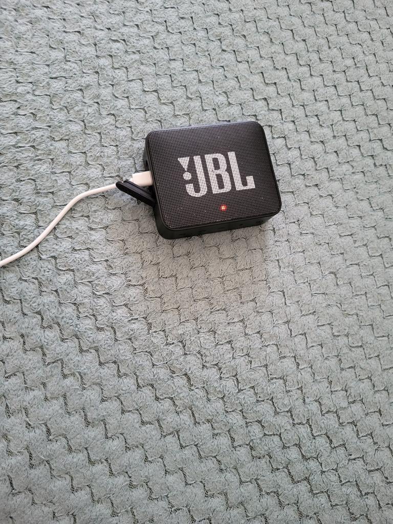JBL Go2 draagbare Bluetooth speaker met USB snoer, Gebruikt, JBL, Overige typen, Ophalen of Verzenden