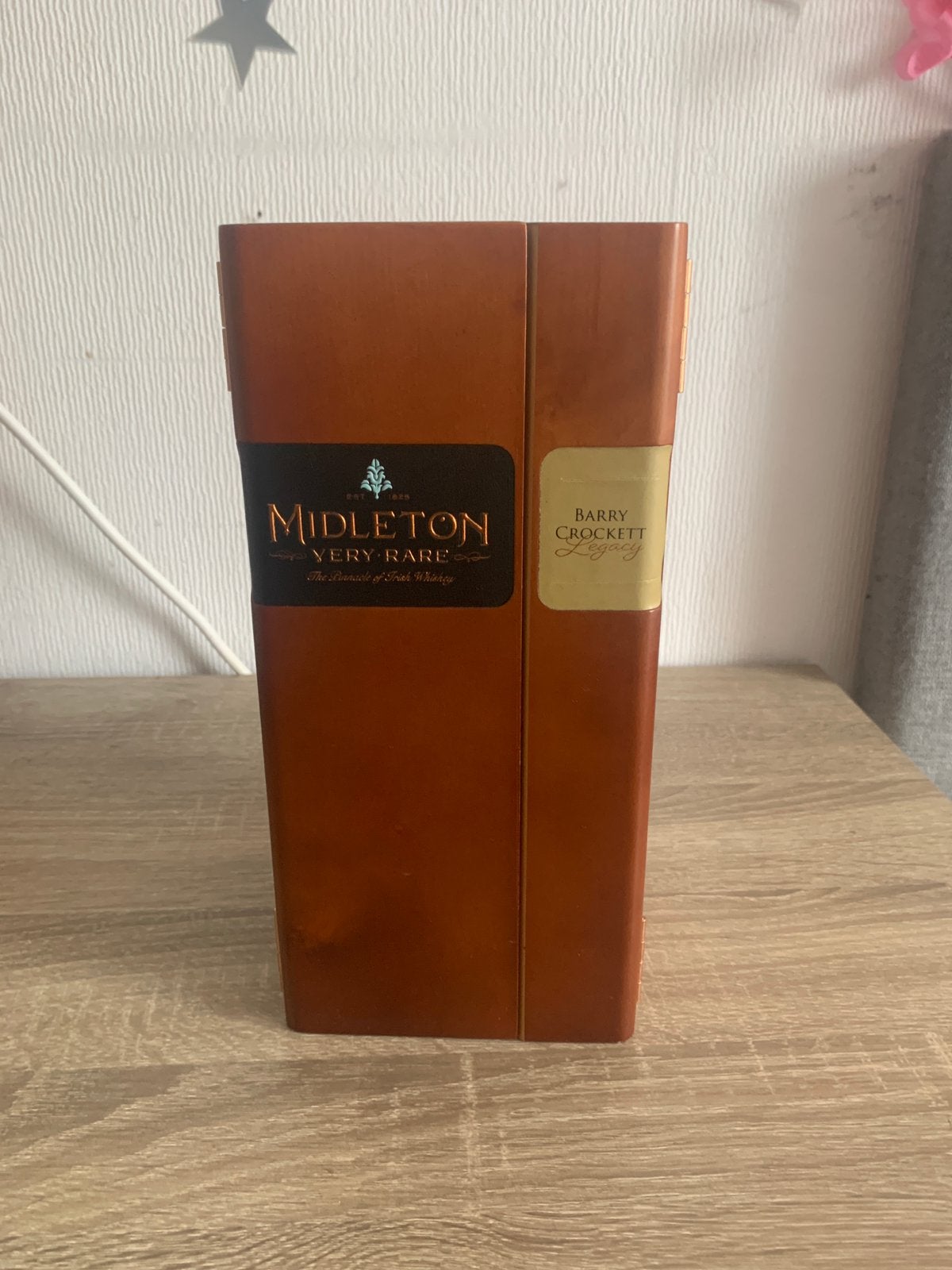 Midleton wooden whiskey box, Ophalen, Nieuw