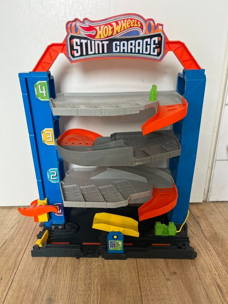 Hot wheels stunt garage, Kinderen en Baby's, Speelgoed | Overig, Ophalen of Verzenden, Gebruikt, Jongen of Meisje