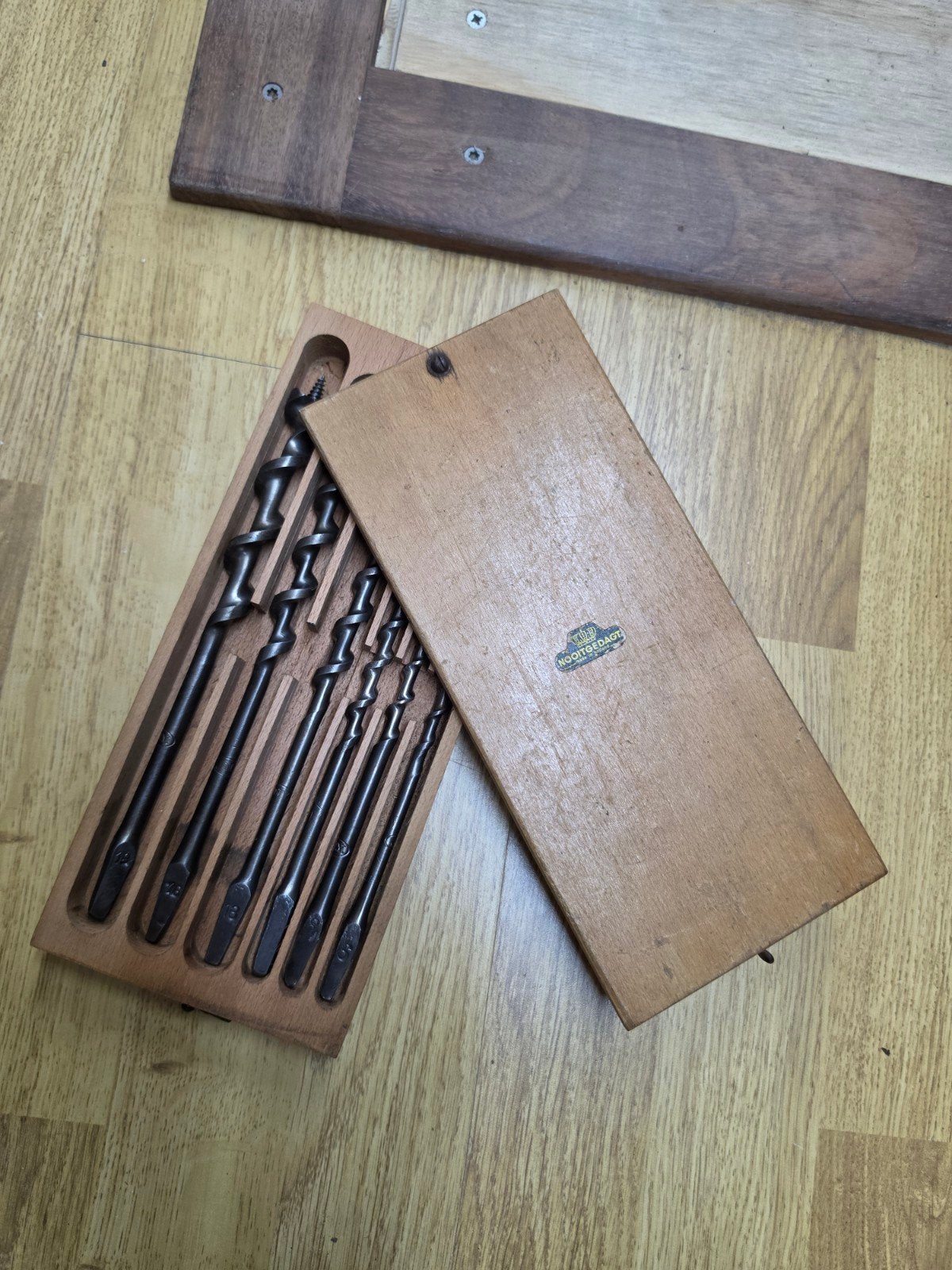 Nooitgedacht houtboren set in houten kistje, Ophalen of Verzenden