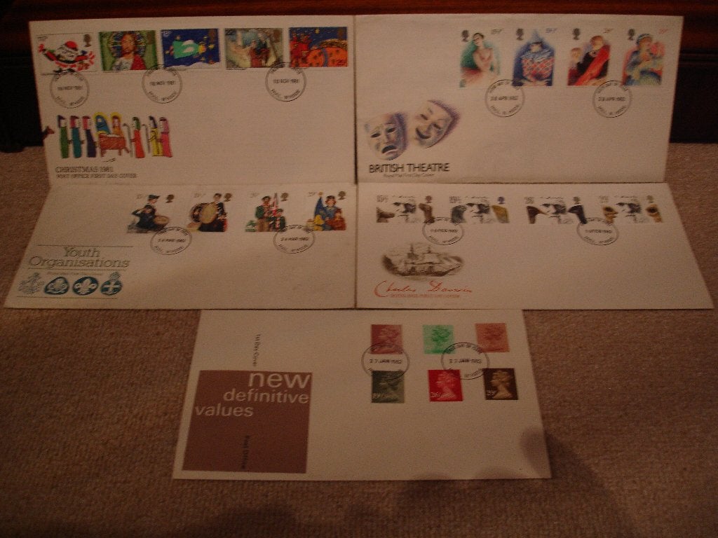 Vijf Engelse Eerste Dag Enveloppen / Five First Day Covers!, Verzenden, Onbeschreven, Nederland