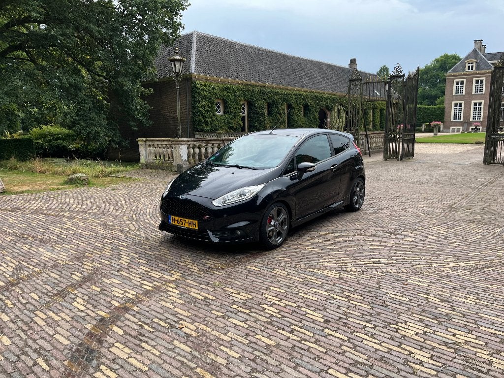 Ford Fiesta ST 1.6L | APK tot Aug 2027 !, Auto's, Ford, Voorwielaandrijving, 1596 cc, 1063 kg, 4 cilinders