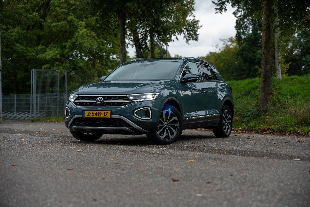 Volkswagen T-Roc 1.5 TSI 150pk 7-DSG 2023 Blauw Groen, Auto's, 1498 cc, Zwart, 4 cilinders, Particulier