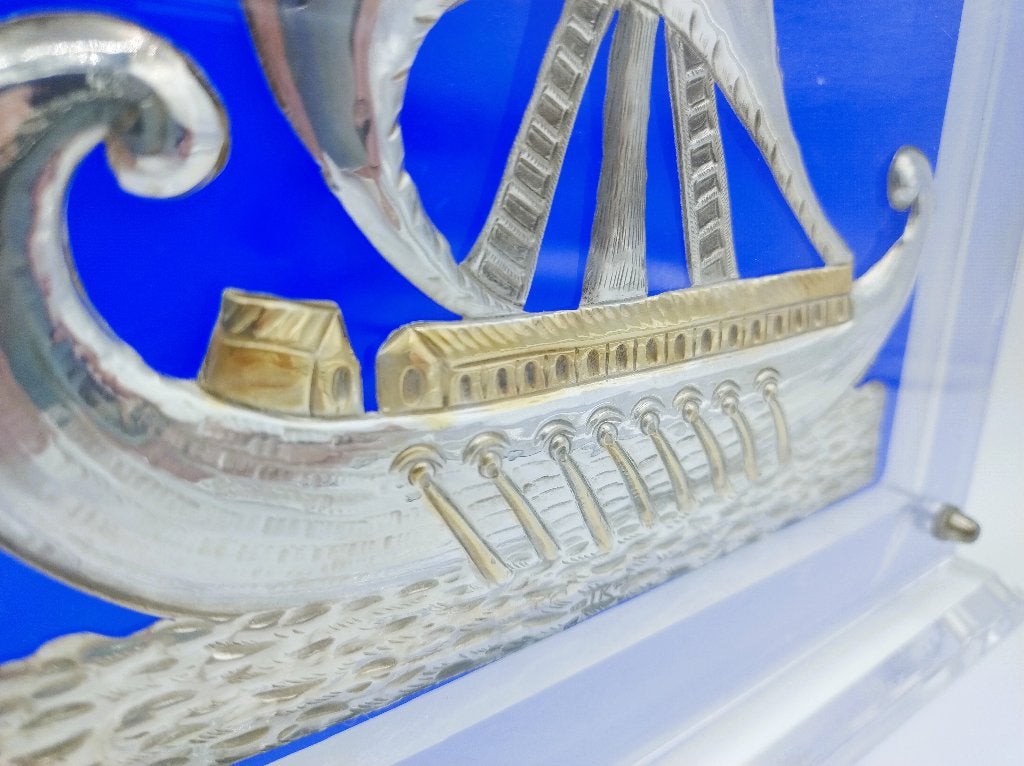 Zilveren vikingschip in display, 925, Antiek en Kunst, Verzenden