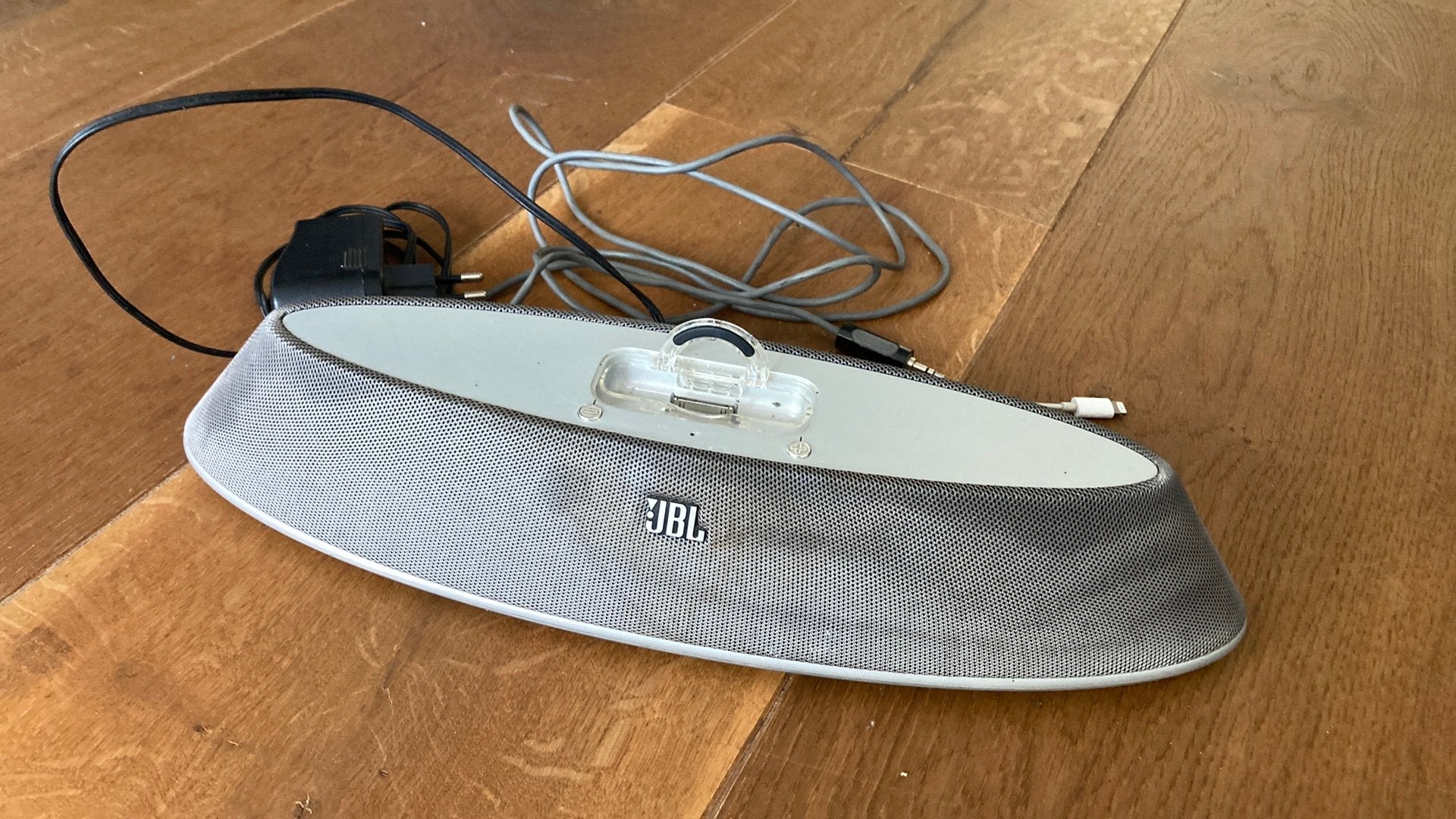JBL speaker voor oude iphone, Ophalen, Gebruikt