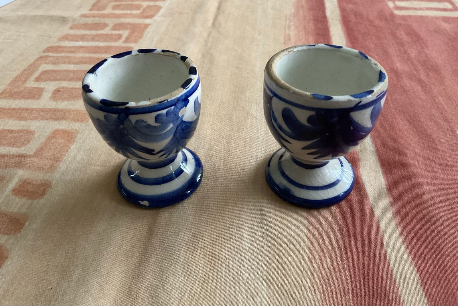 Set van 2 Vintage Eierdopjes met Blauw Bloemmotief, Ophalen of Verzenden