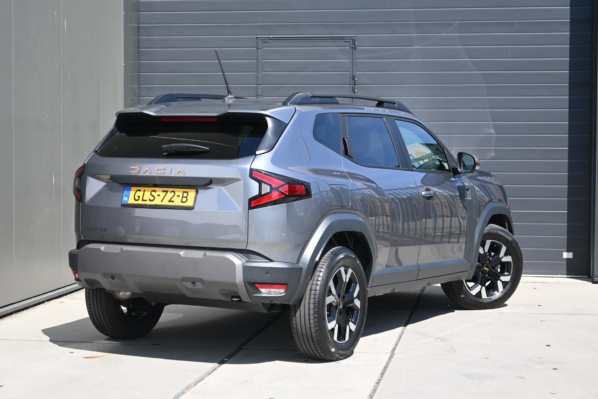 Dacia Duster TCe 130 mild hybrid Extreme | 360 CAMERA | CRUI, Auto's, Voorwielaandrijving, Dealer onderhouden, Gebruikt, Euro 6
