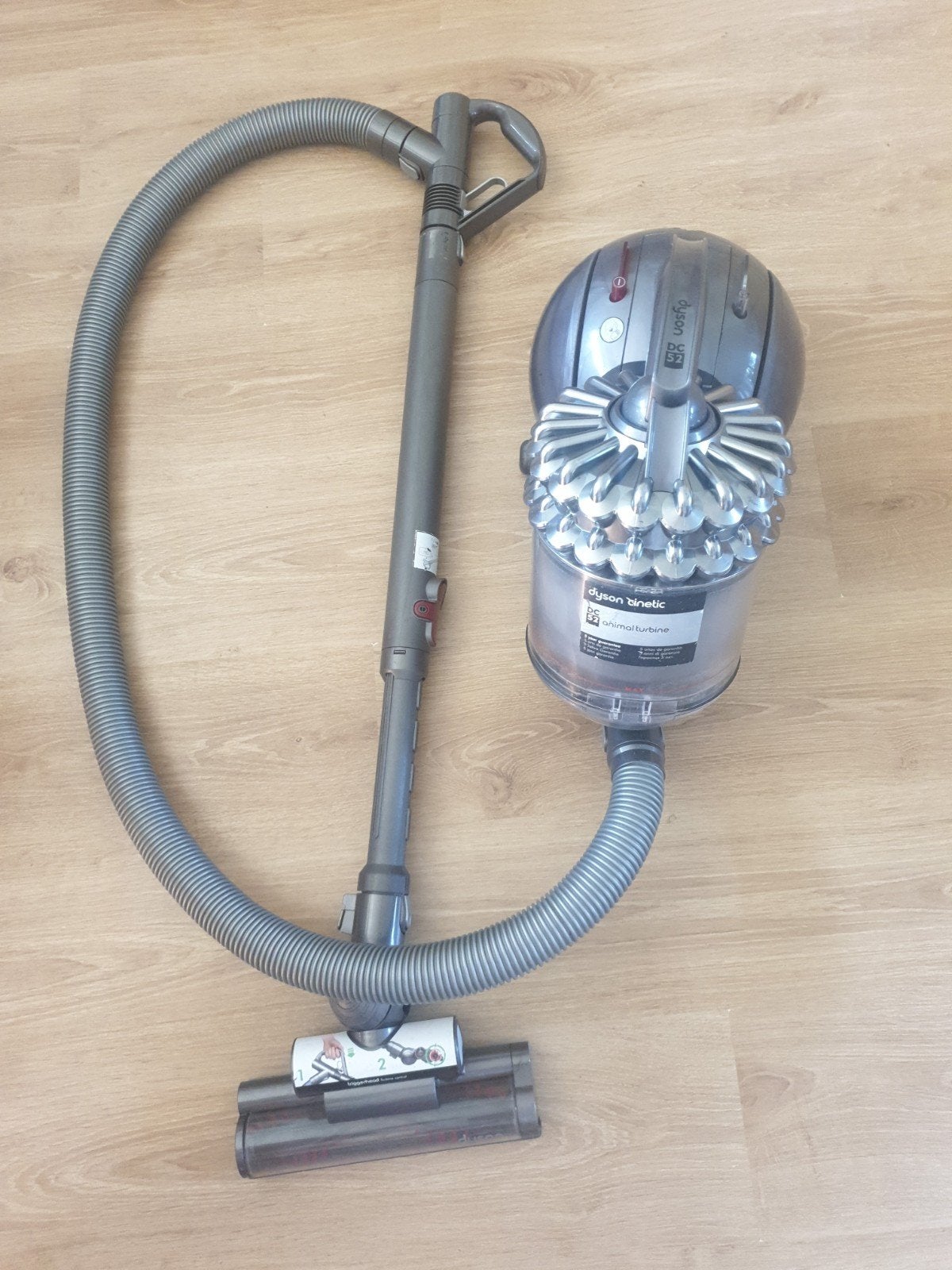 Dyson DC 52 stofzuiger met turbinehead, Ophalen, Gebruikt, Dyson, Geschikt voor harde vloeren