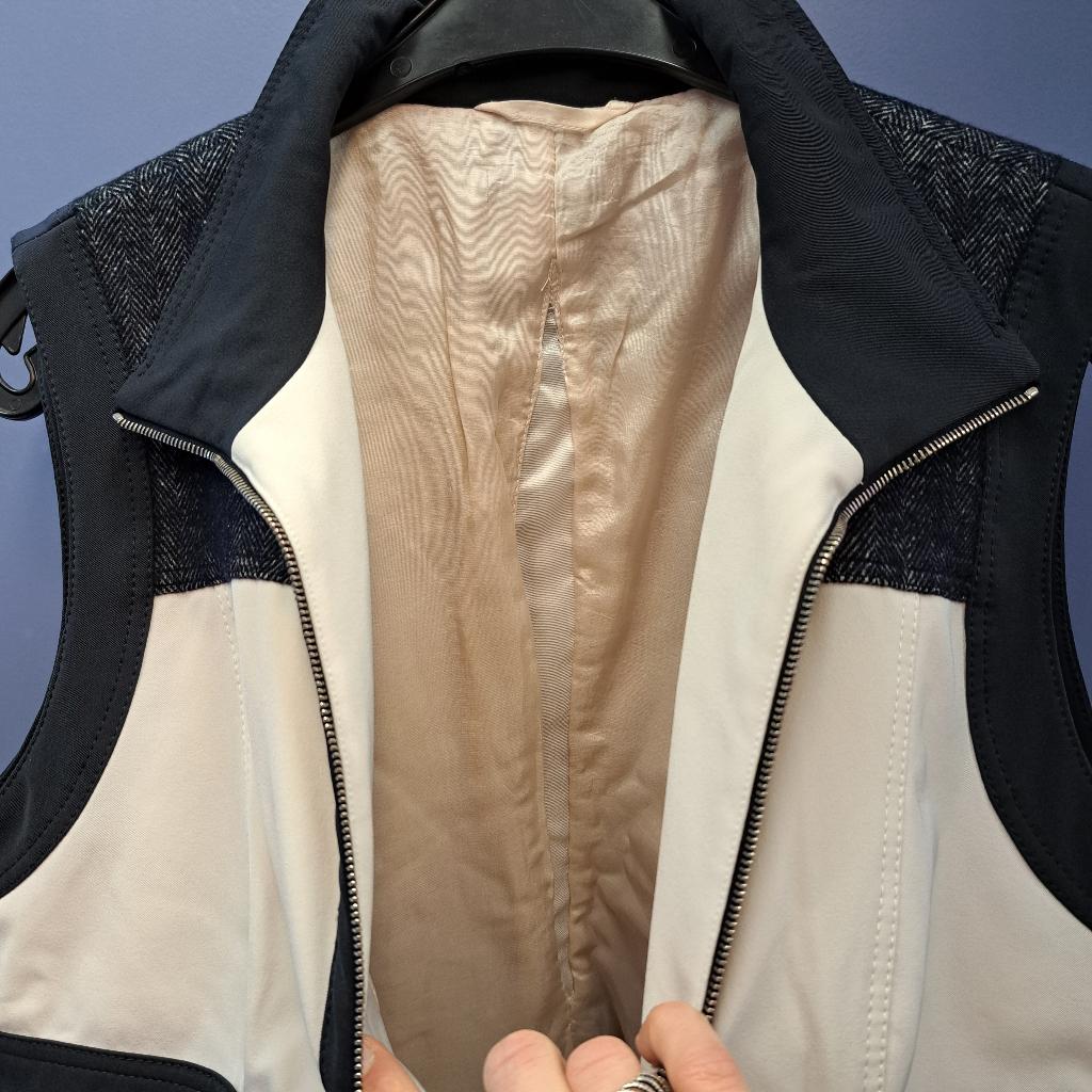 Blacky Dress mouwloos vest/ bodywarmer blauw creme M 50290, Maat 38/40 (M), Blacky Dress, ., Zwart