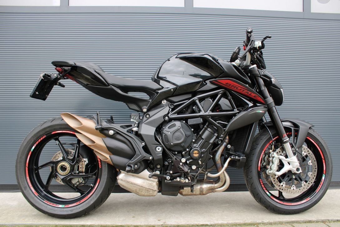 MV agusta Brutale 800 R (2024) *Org.NL*1e.eig*Fab.garantie*, Motoren, Motoren | MV Agusta, Motorrijbewijs A, Bedrijf, Meer dan 35 kW