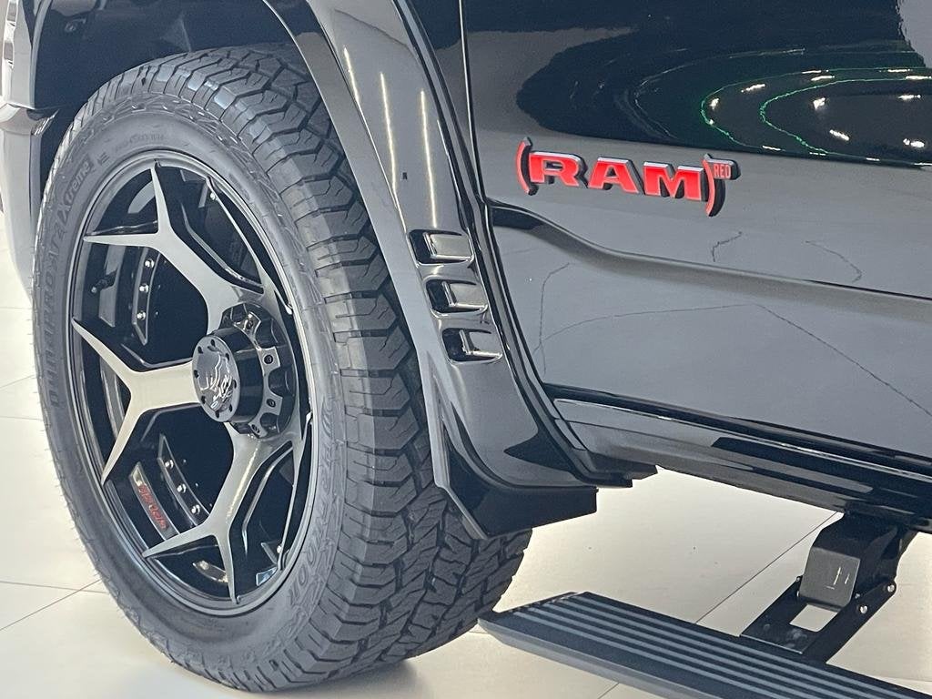 Dodge Ram 1500 5.7 V8 Limited RED Widebody Carway Edition, Auto's, Dodge, Automaat, Gebruikt, 5654 cc, 402 pk