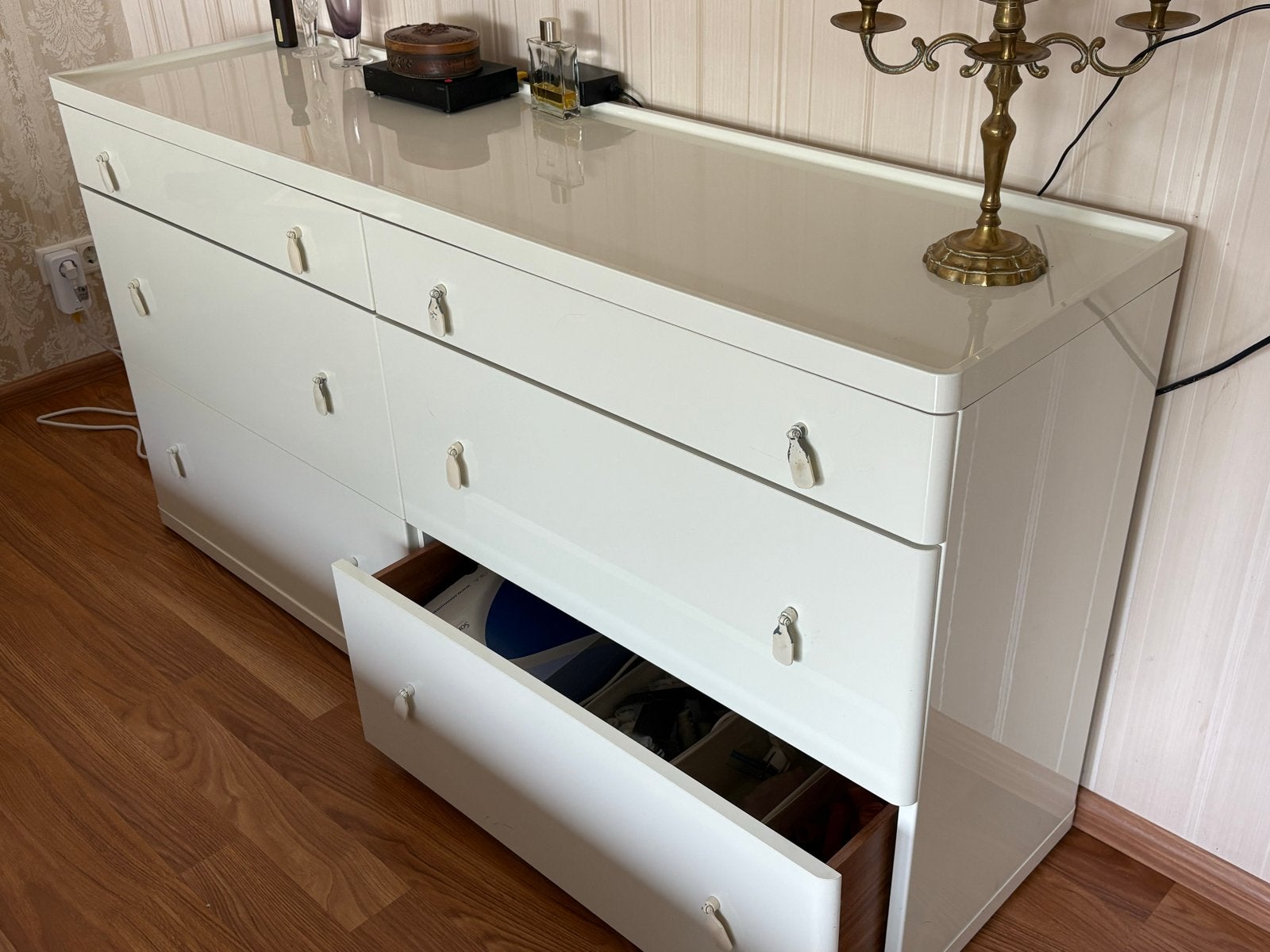 IKEA Commode Kast met Ruime Opbergmogelijkheden, Huis en Inrichting, Kasten | Ladekasten, Ophalen, Overige materialen, 100 tot 150 cm