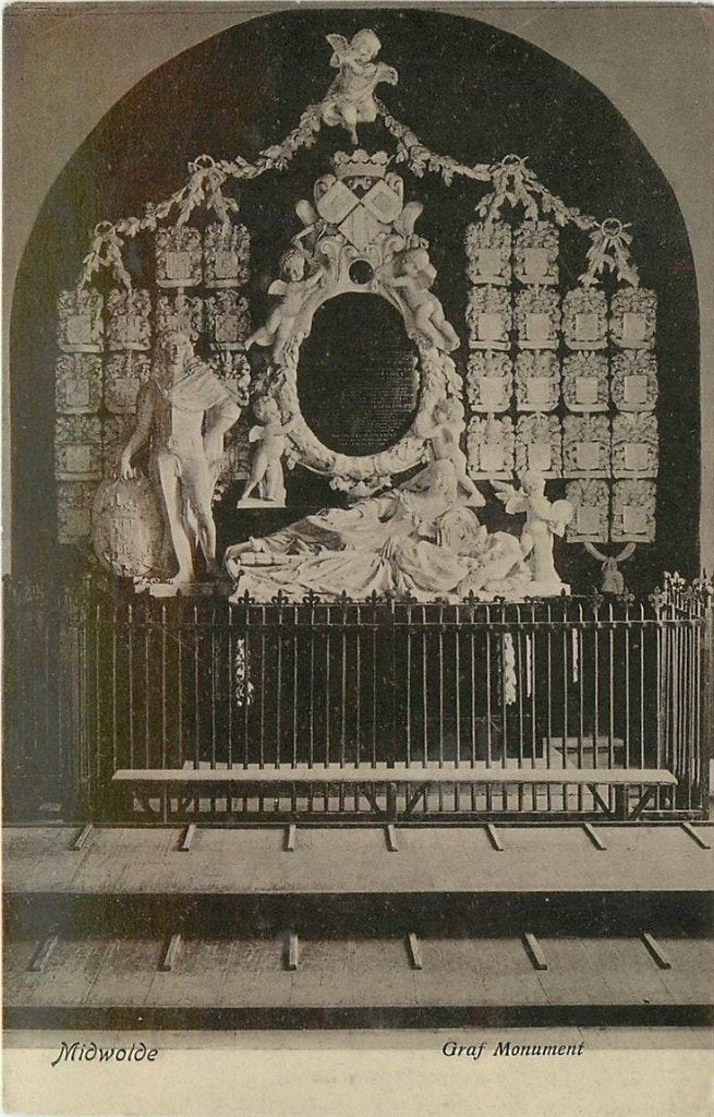 379-203-015 Midwolde Graf Monument, Ophalen of Verzenden, Voor 1920, Groningen