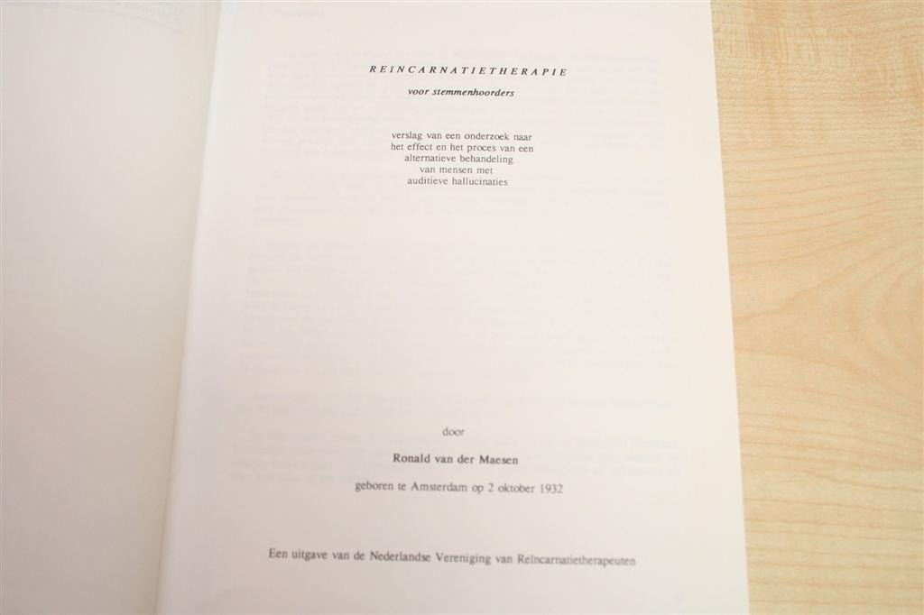 Reïncarnatietherapie voor Stemmenhoorders — Een Onderzoek, Ophalen of Verzenden, Gelezen, Overige onderwerpen, Achtergrond en Informatie