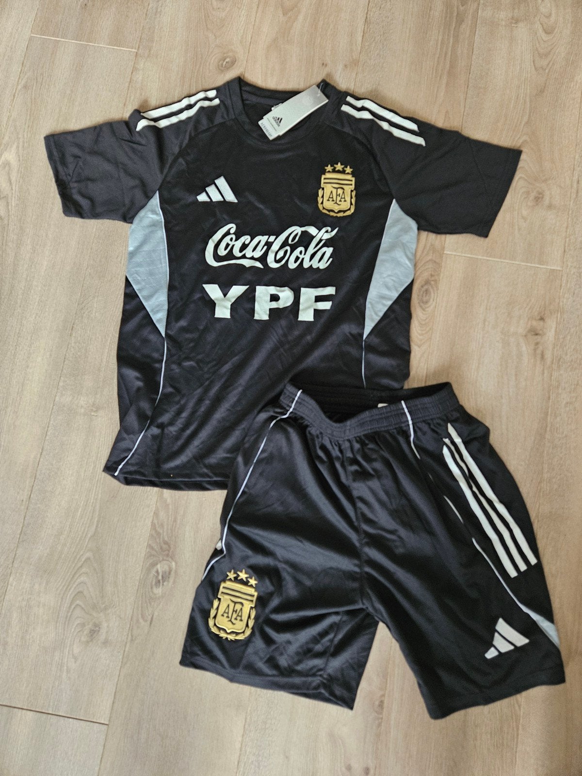 Adidas Argentinië Trainings teneu  S Zwart - Nieuw met label, Maat S, Ophalen of Verzenden, Nieuw, Trainingspak