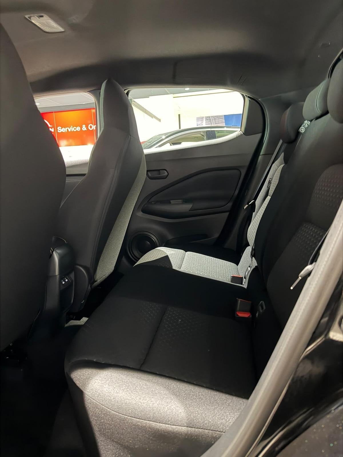 Nissan Juke 1.6 Hybrid N-Connecta | Achteruitrijcamera | Nav, Euro 6, Zwart, Bedrijf, Nieuw