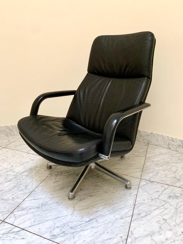 Artifort F141 draaifauteuil Geoffrey Harcourt, Huis en Inrichting, Ophalen, Gebruikt, Design, 75 tot 100 cm