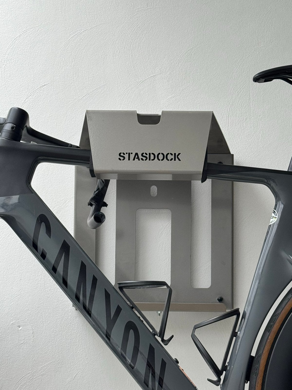 Stasdock fiets ophangsysteem - wandhouder voor racefiets, Ophalen, Zo goed als nieuw