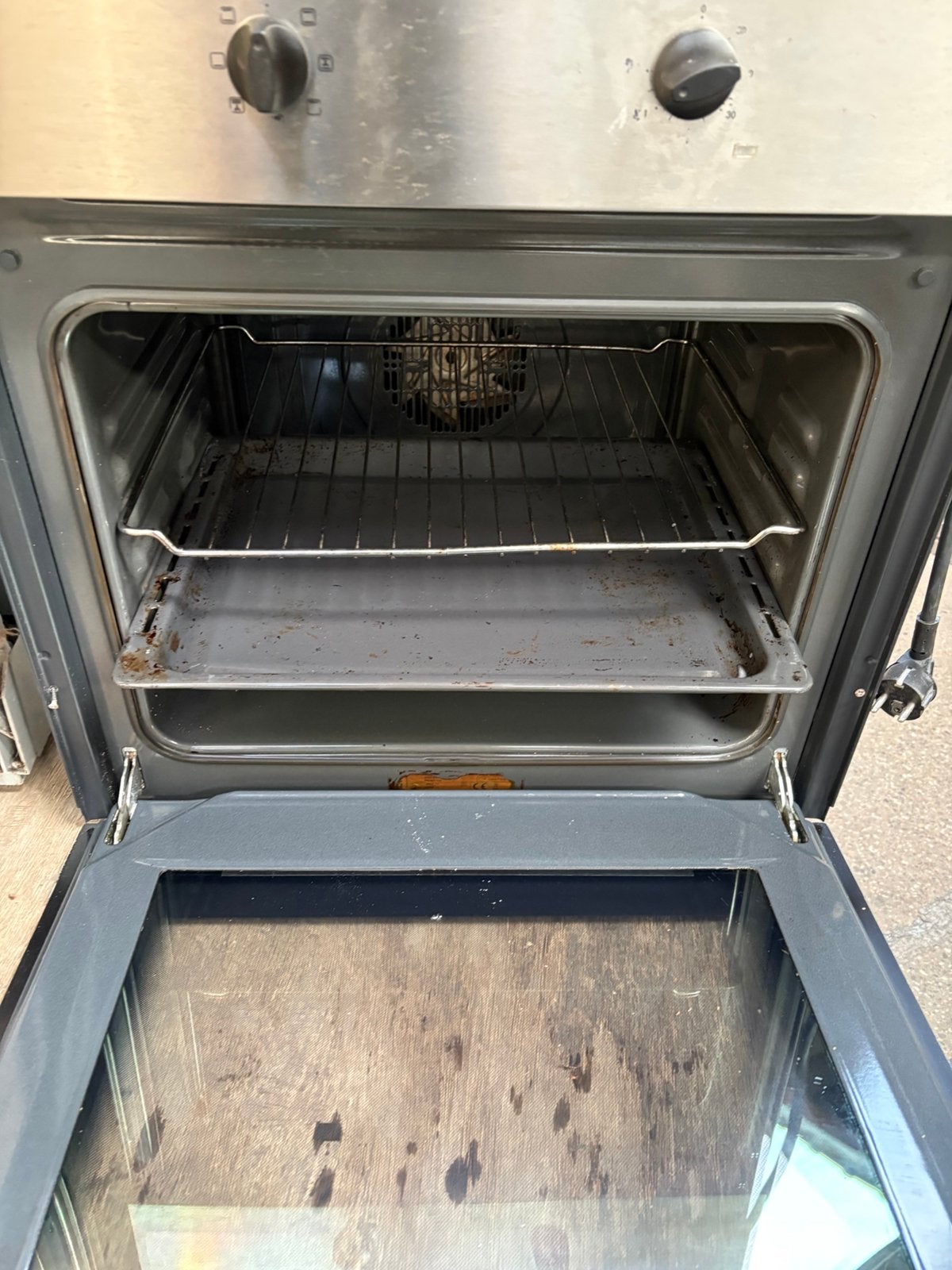 Keukenapparatuur (oven, afzuigkap, wasbak + kraan), Ophalen, 45 tot 50 cm, Gebruikt, Oven