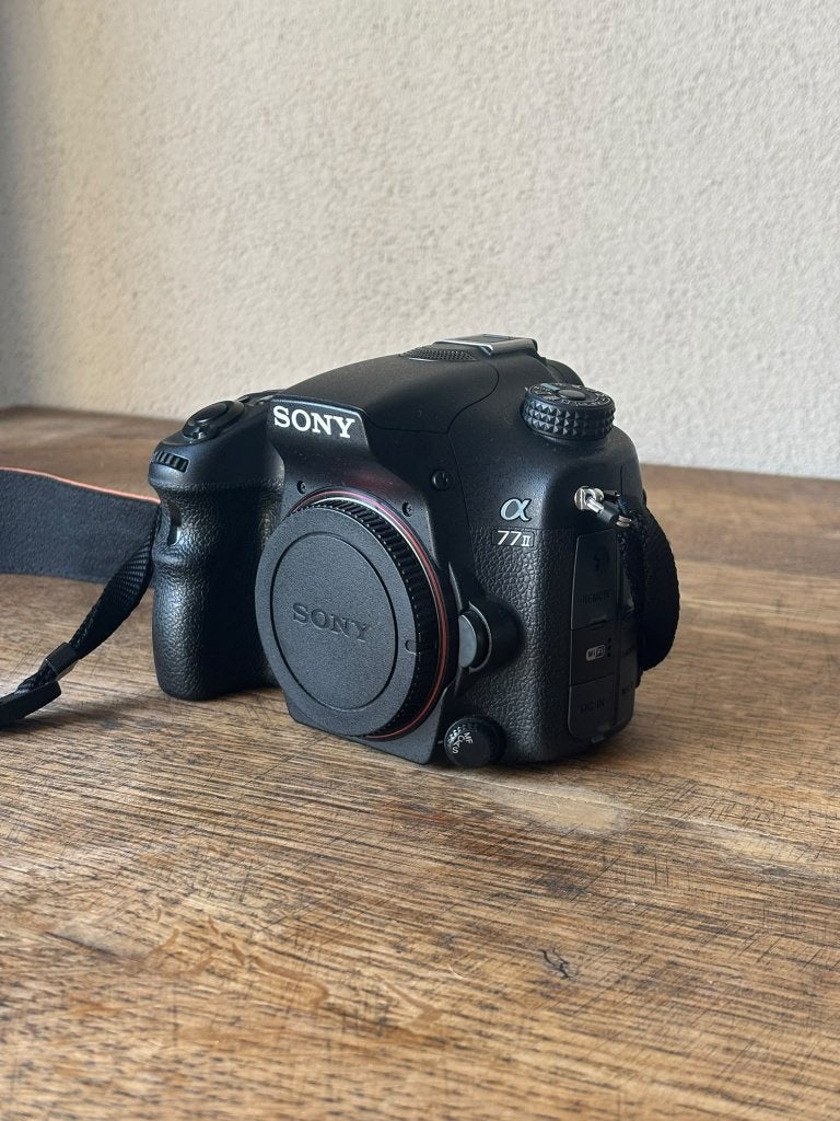 Foto 19 van Sony A77 II + Sony DT 16-50 + Tamron 18-270mm — complete set