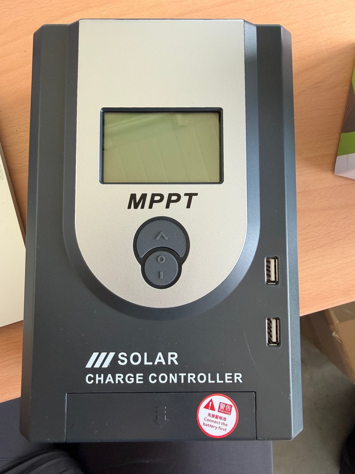 Nieuwe MPPT Solar Laadregelaar 12V/24V 30A/40A met USB, Ophalen of Verzenden, Nieuw, Overige typen