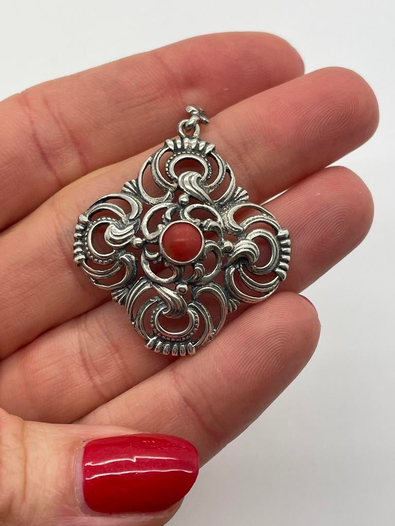 D18 Prachtige zilveren hanger bloedkoraal, Ophalen of Verzenden, Zilver, Ketting, Met edelsteen