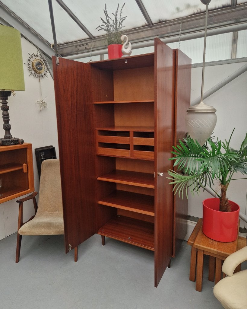 Vintage hoge wandkast van Formule door Kempkes, 88cm, Met deur(en), ., ., 25 tot 50 cm