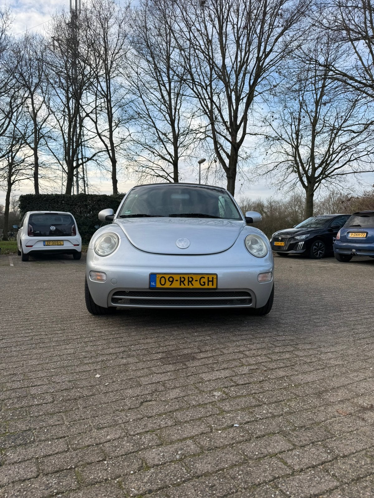 Volkswagen Beetle2.0 Cabriolet 85KW 2005 APK TOT 22-6-2027!, Auto's, Volkswagen, Particulier, Beetle (Kever), Airbags, Airconditioning